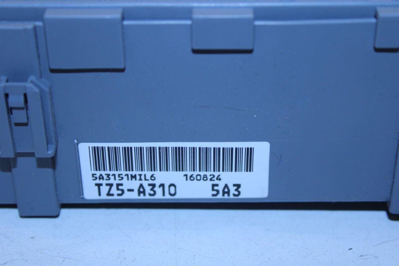 17-18 Acura MDX AWD Cabin Instrument Panel Left Fuse Relay Junction Block *ReaD* - Alshned Auto Parts