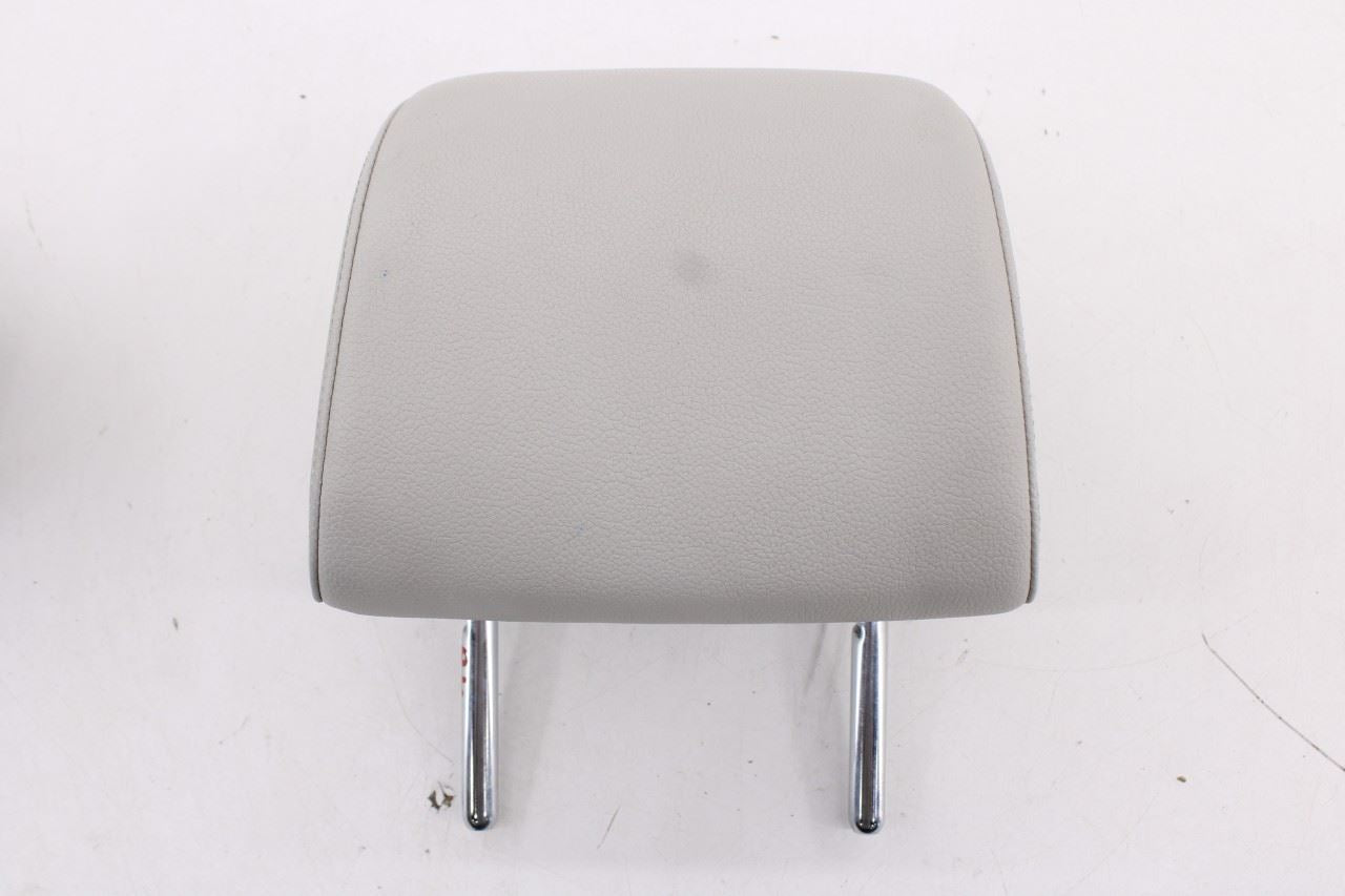 2015-16 Volkswagen Jetta Sport Rear Right Left and Center 2nd Row Seat Headrest16