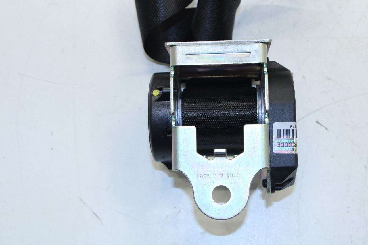17-21 Maserati Ghibli 3.0L Rear Center 2nd Row Seat Belt Retractor 670017440 OEM - Alshned Auto Parts