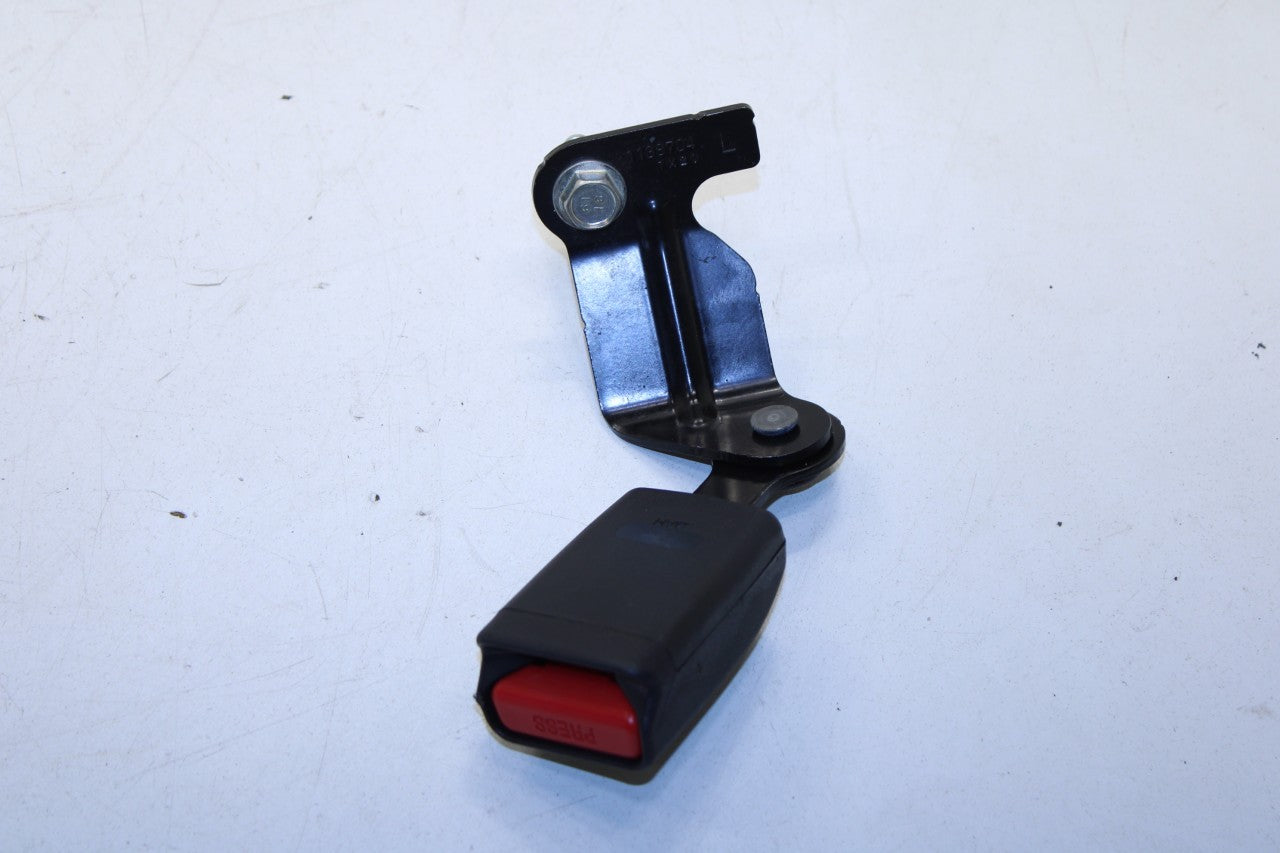 2017-22 Infiniti Q60 Luxe Rear Right and Left Side 2nd Row Seat Belt Buckle Set - Alshned Auto Parts