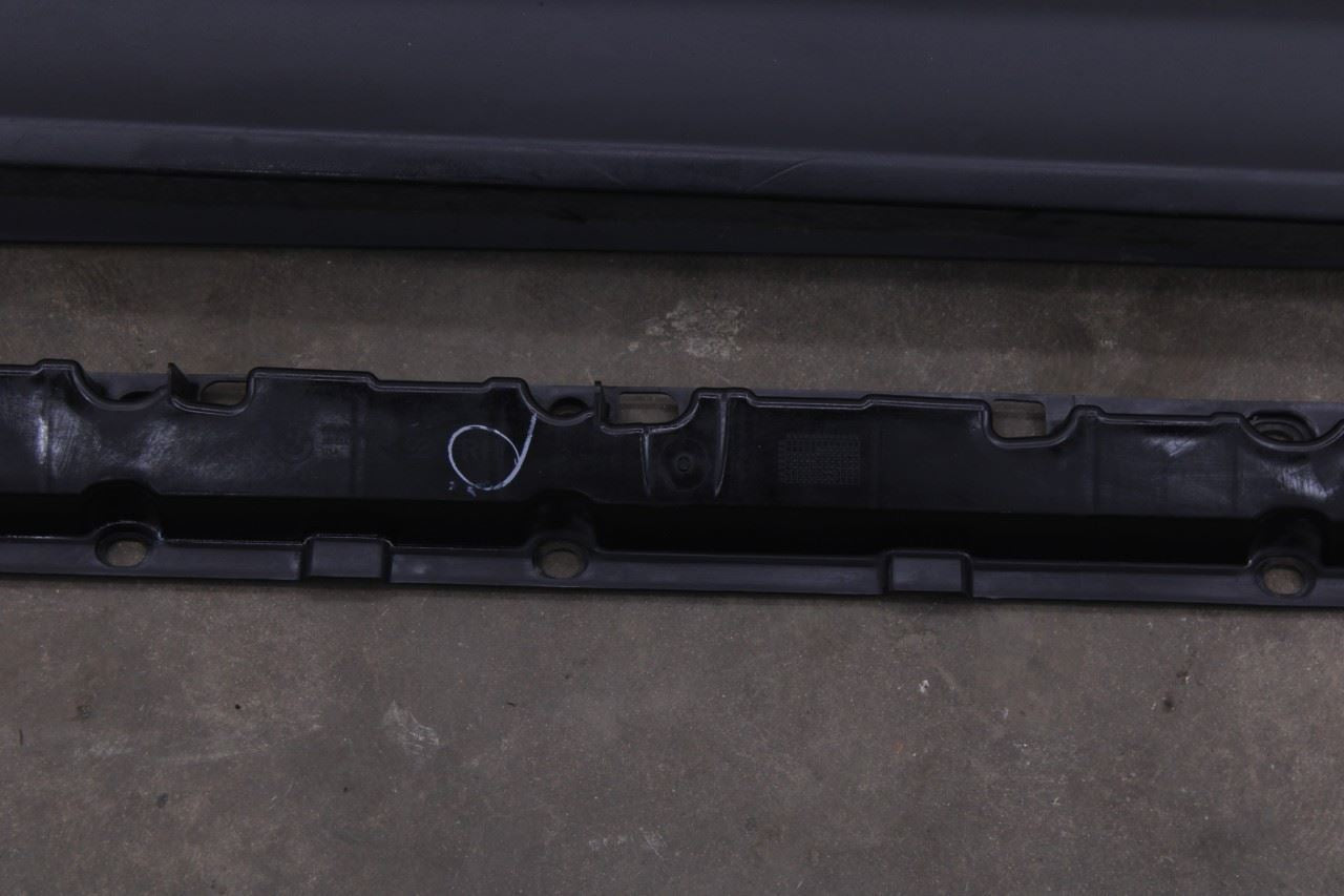 2007-2013 BMW X5 xDrive35i Right Side Rocker Skirt Panel Molding 7191242 OEM - Alshned Auto Parts