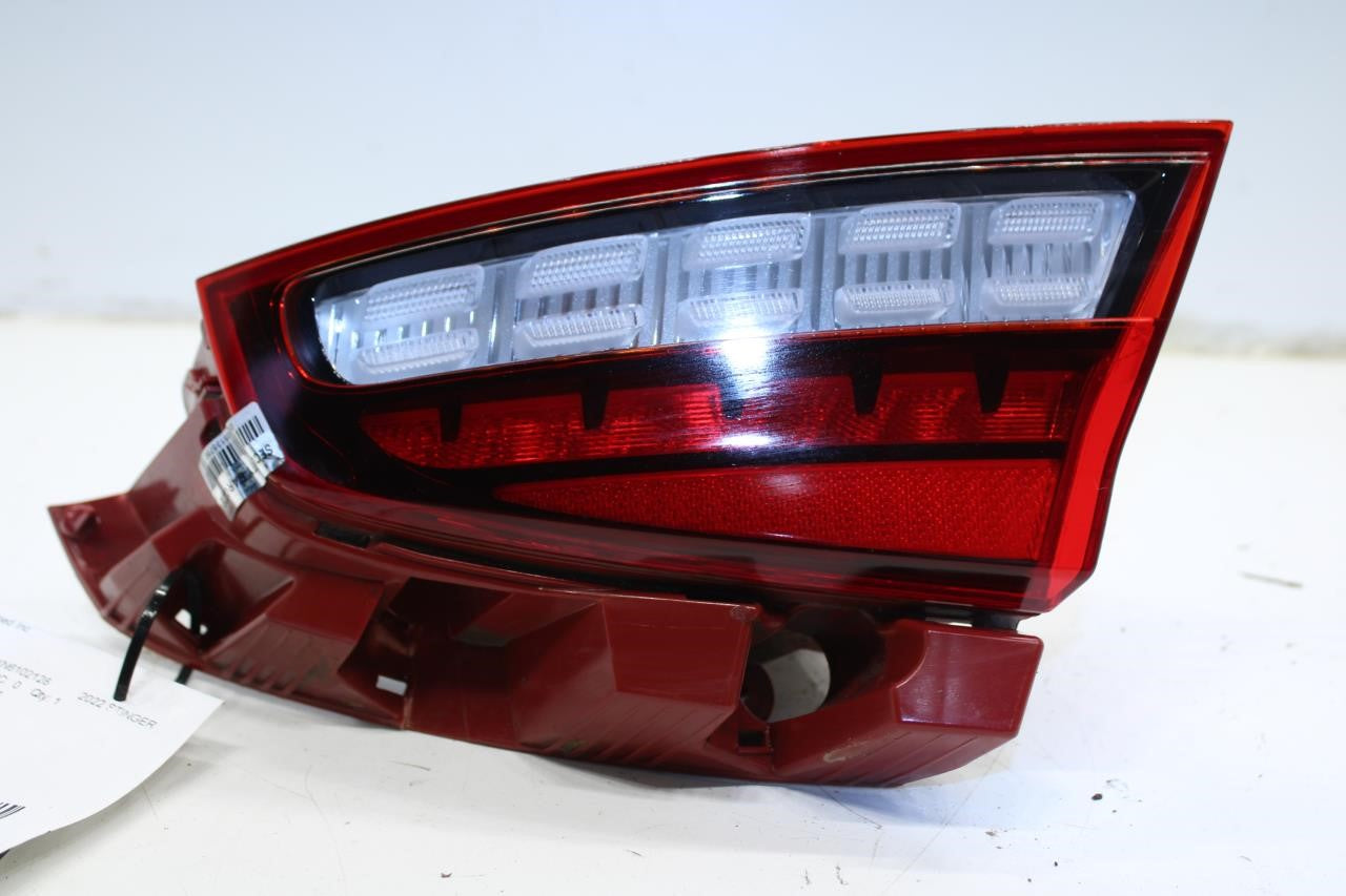 22-23 Kia Stinger GT1 Rear Right Side LED Tail Light Lamp 92402-J5620 OEM *ReaD* - Alshned Auto Parts