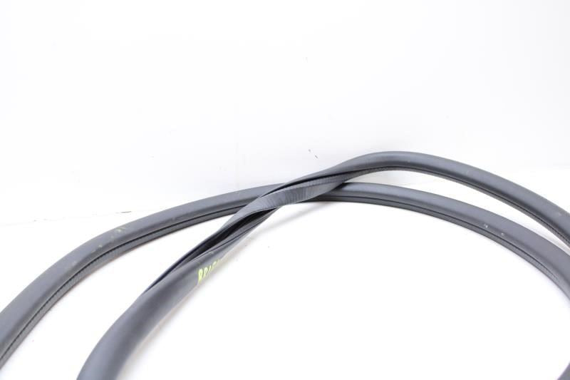 2019-2023 Jeep Cherokee Rear Right Door Weatherstrip On Body 05056309AA OEM - Alshned Auto Parts