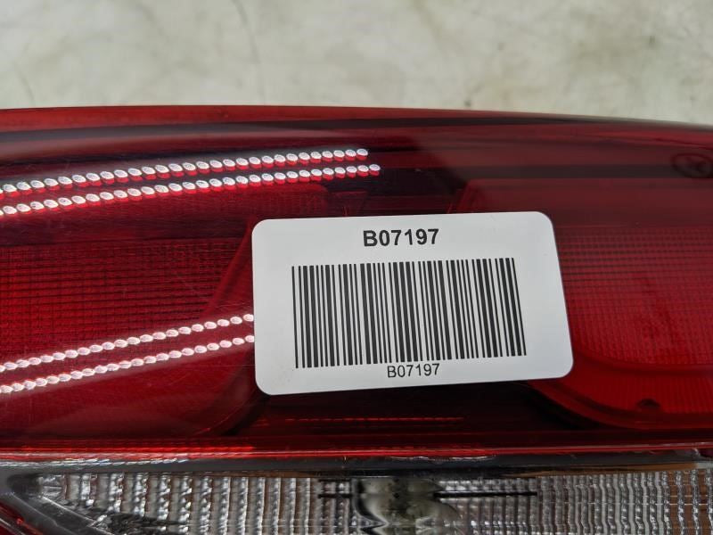 16-18 Hyundai Elantra SE 2.0L Rear Right Side Inner Tail Light Lamp 92404-F300010