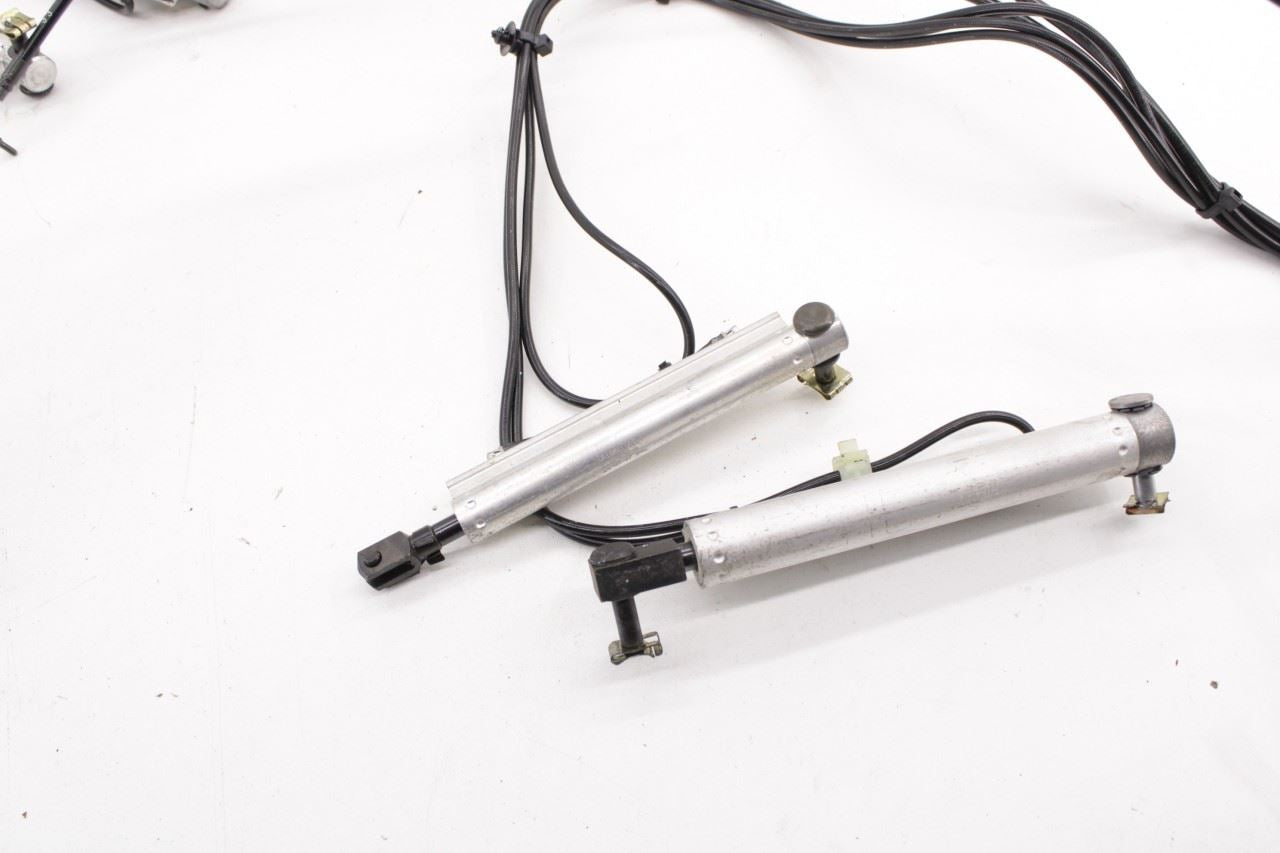 2006-2009 Mercedes-Benz CLK 350 Convertible Soft Top Hydraulic Lift Cylinder Set - Alshned Auto Parts