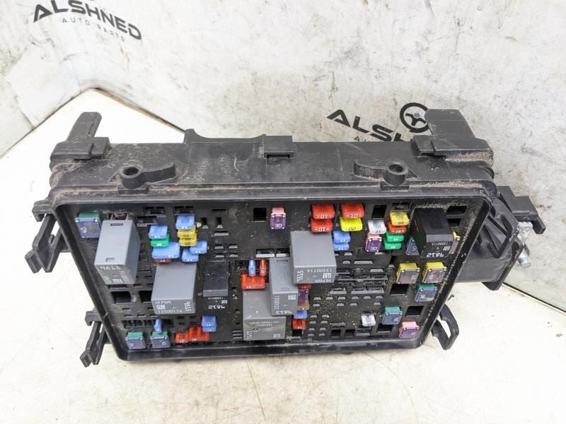 2015 Chevrolet Silverado 1500 Engine Junction Fuse Box 23285566 OEM - Alshned Auto Parts