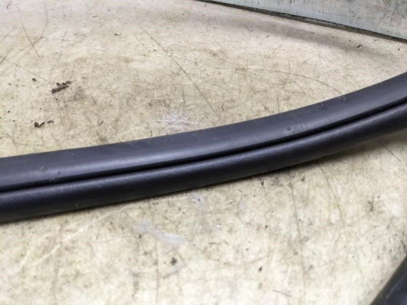 2011-2021 Jeep Grand Cherokee FR RH Door Body Weatherstrip Seal 55399256AE OEM - Alshned Auto Parts