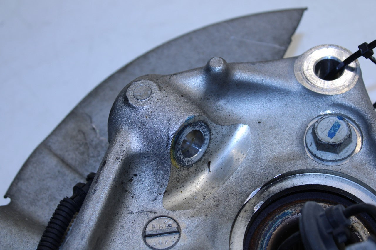 2019-2024 Chevrolet Blazer 2LT Front Right Side Spindle Knuckle Hub 84560118 OEM - Alshned Auto Parts