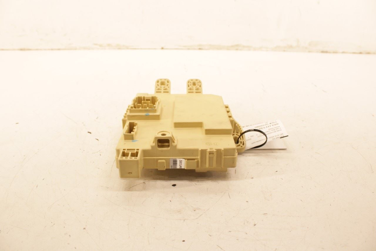 2022-23 Hyundai Tucson SEL 2.5L Cabin Instrument Panel Fuse Relay Junction Block - Alshned Auto Parts