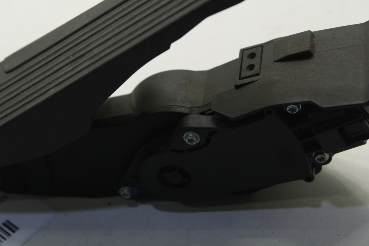 2014-22 Infiniti Q60 Luxe 3.0L Accelerator Throttle Gas Pedal Sensor 18002-1NC0A - Alshned Auto Parts