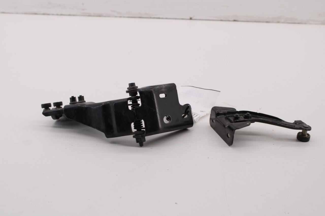 2017-2024 Chrysler Pacifica Limited Rear Left Door Center and Upper Roller Hinge - Alshned Auto Parts
