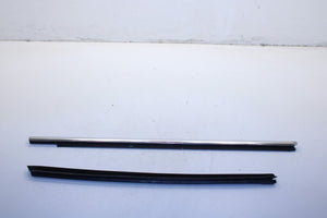 2017-2020 Maserati Ghibli Front Right Door Belt Outer and Inner Weatherstrip