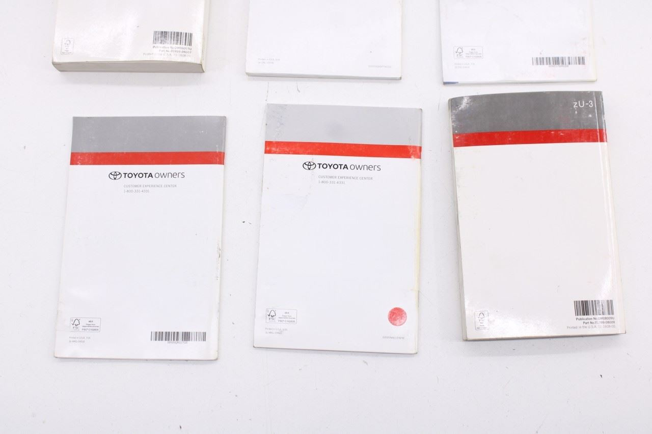 2017 Toyota Sienna LE Owners Manual Set 01999-08007 OEM - Alshned Auto Parts