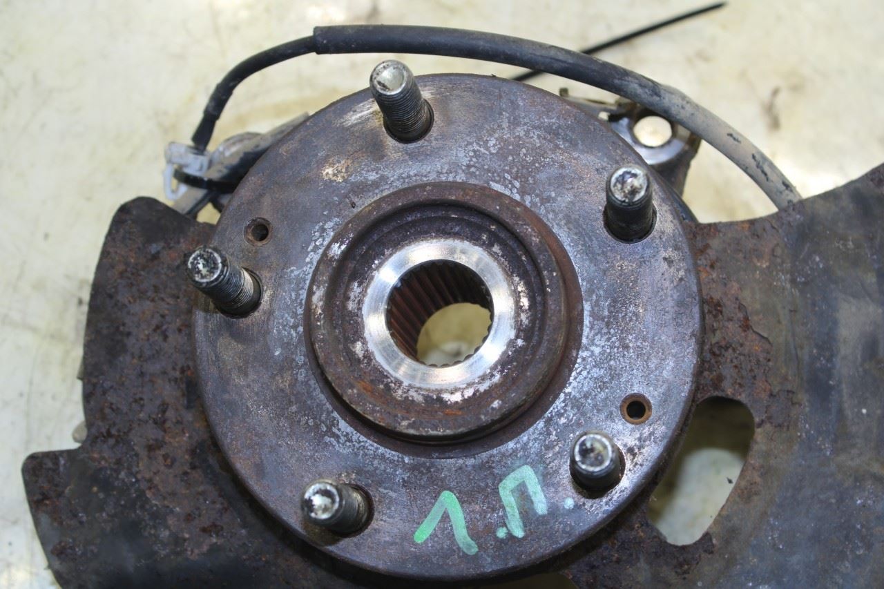 2011-2017 Hyundai Veloster Base Front Left Side Spindle Knuckle Hub 51715-2V000 - Alshned Auto Parts