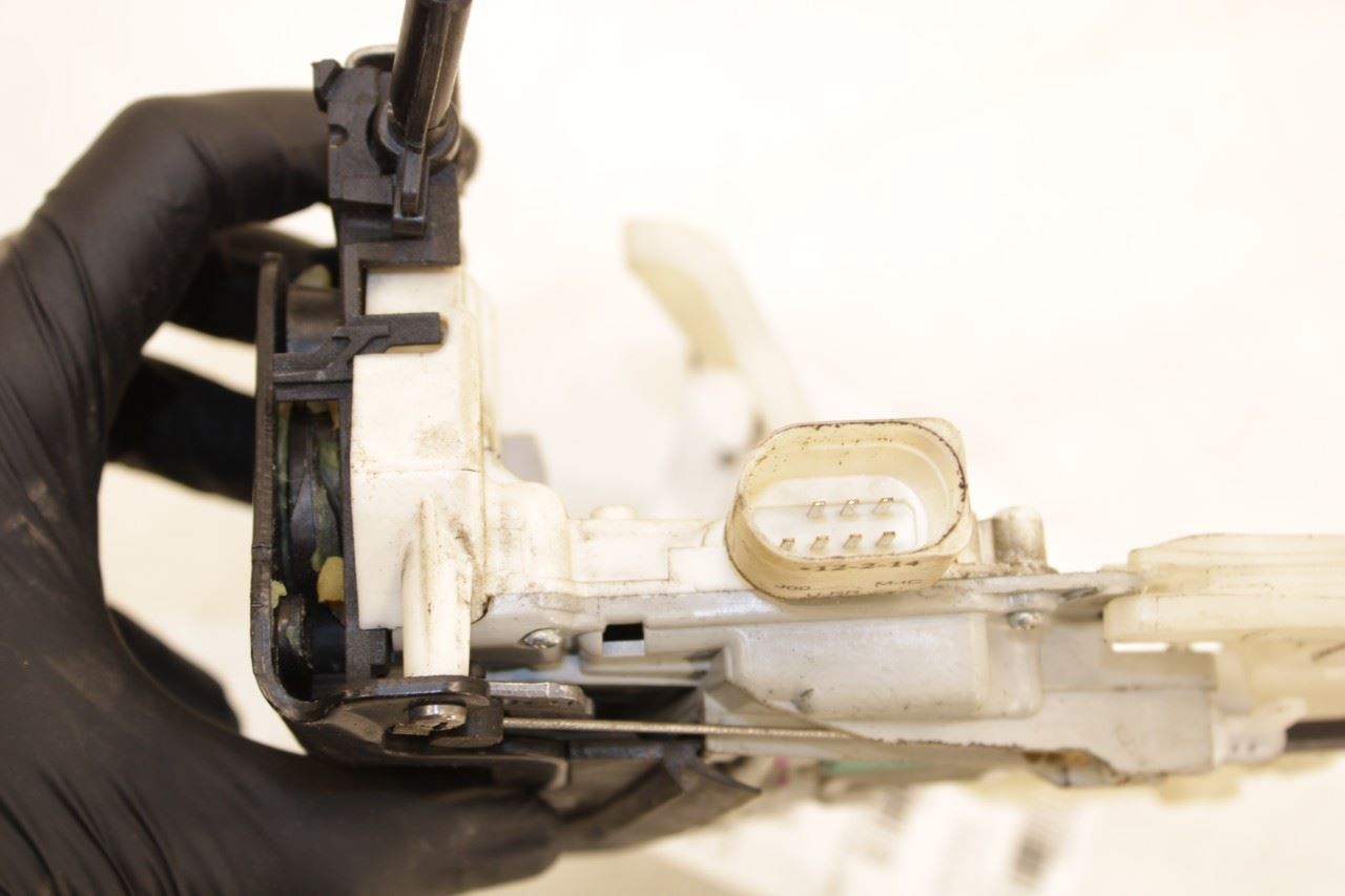 11-2018 Porsche Cayenne Platinum Rear Right Door Lock Latch Actuator 8K0839016A - Alshned Auto Parts