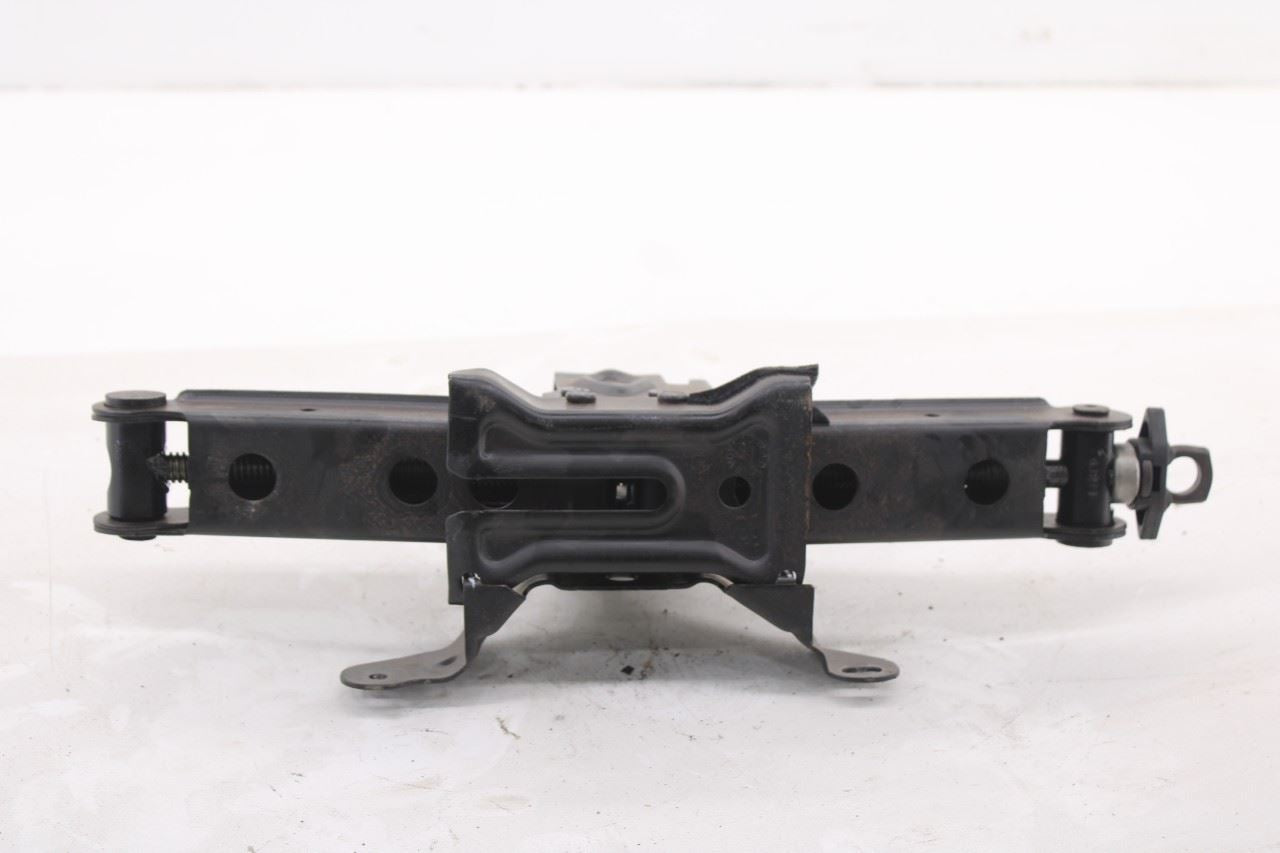 2011-2022 Dodge Durango SXT 3.6L AWD Scissor Lifting Jack 68068665AC OEM8