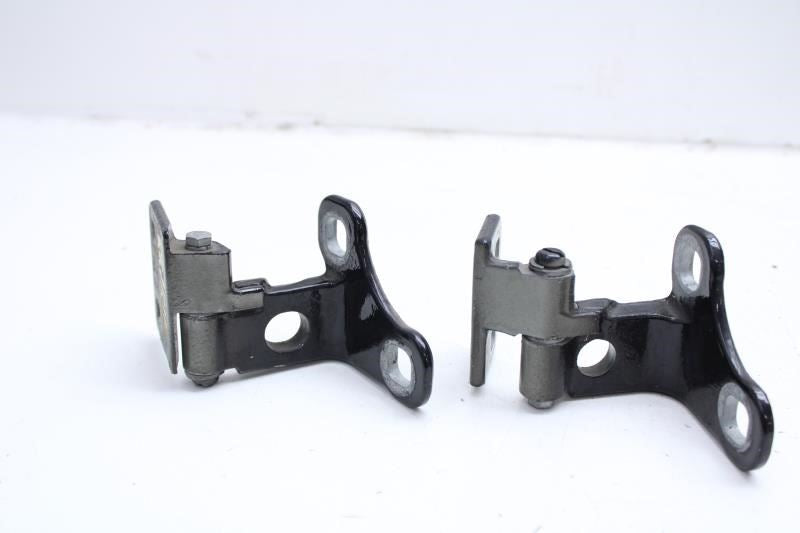 03-12 Land Rover Range Rover Rear Right Door Hinge Upper and Lower BDB760020 OEM - Alshned Auto Parts