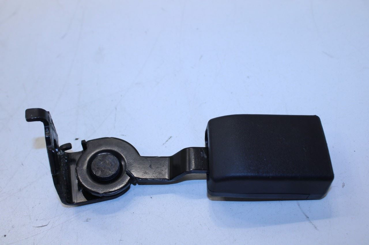 12-15 Mercedes-Benz ML350 Rear Right and LH 2nd Row Center Seat Belt Buckle Set - Alshned Auto Parts