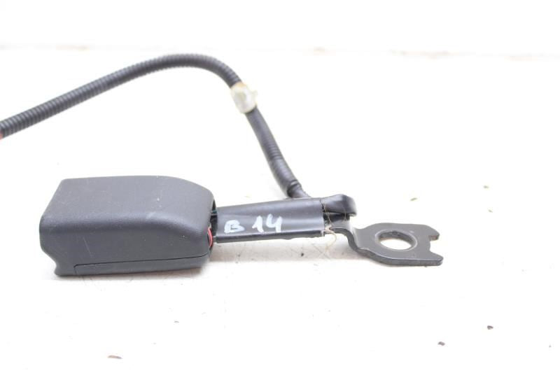 2009-13 Kia Soul+ GL 2.0L Front Driver Left Side Seat Belt Buckle 88830-2K500WK5