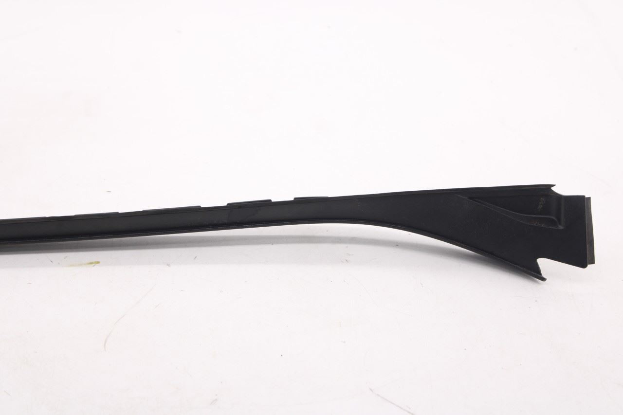 2019-23 Hyundai Santa Fe SEL Front Right Side Windshield A-Pillar Reveal Molding8