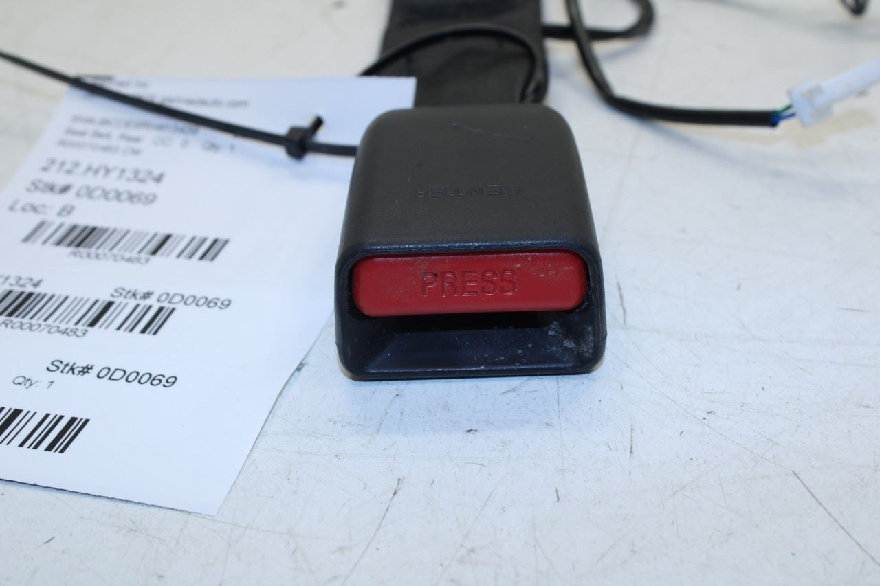 2022-24 Hyundai Tucson SEL Rear RH and LH 2nd Row Center Seat Belt Buckle *ReaD* - Alshned Auto Parts