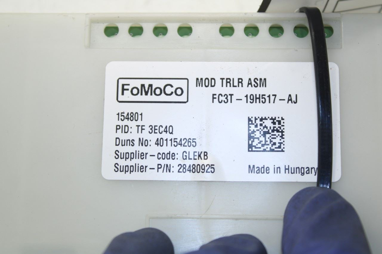 2015-2016 Ford F250 Lariat Crew Cab Trailer Brake Towing Module FC3T-19H517-AJ - Alshned Auto Parts