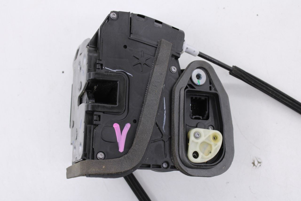2018-24 Chevrolet Equinox LT Front Right Passenger Side Door Lock Latch Actuator7