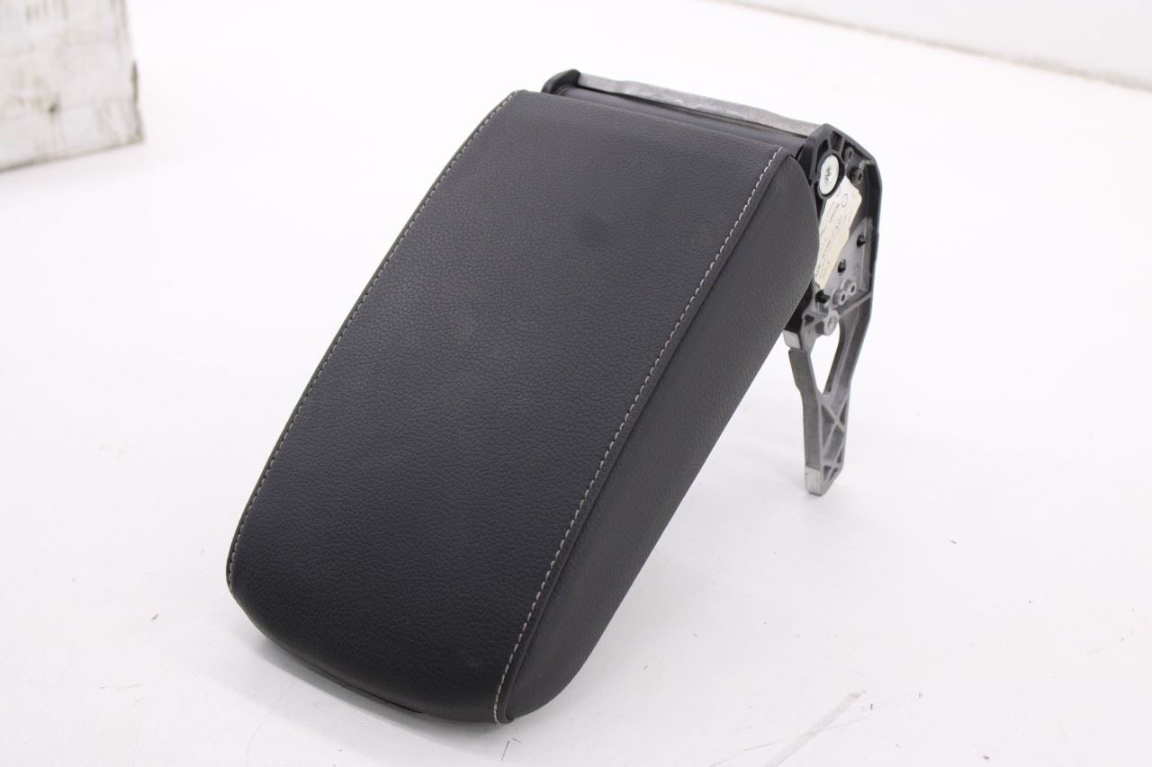 2016-18 Volkswagen Jetta Sport Center Console Armrest Storage Lid 5C6-864-207-B3