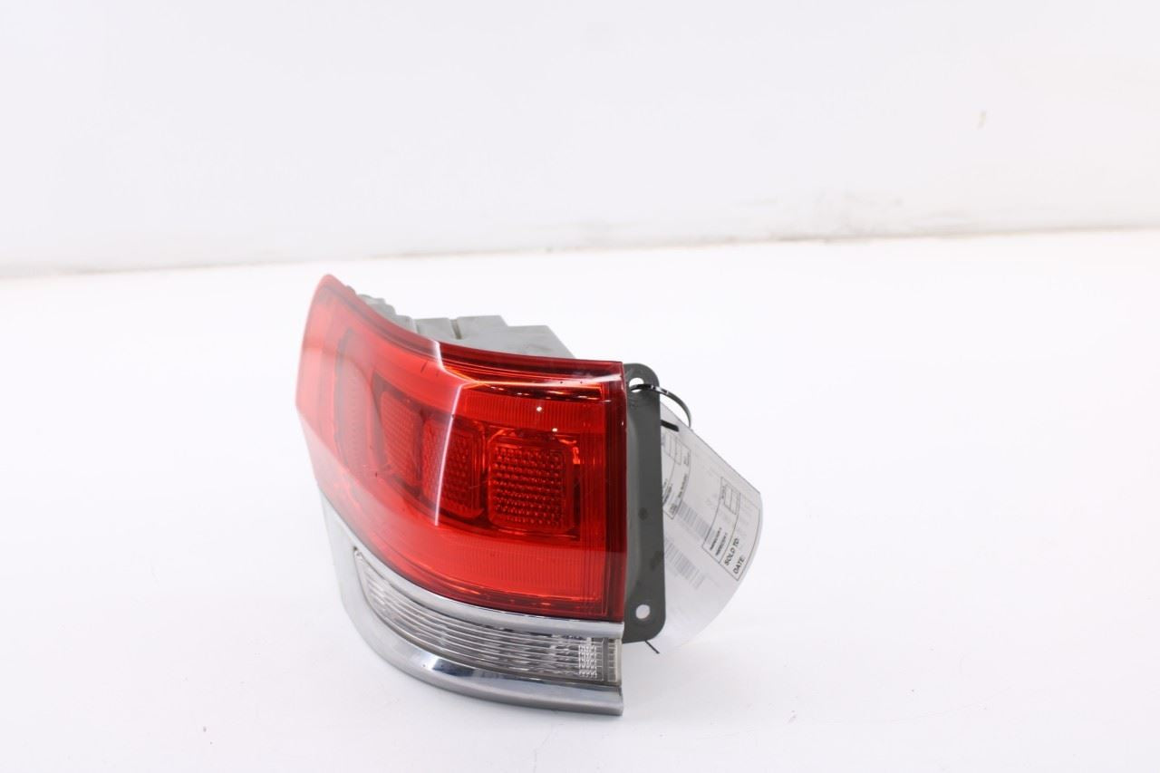 2014-2018 Jeep Grand Cherokee Limited Rear Left Driver Side Tail Light Lamp2