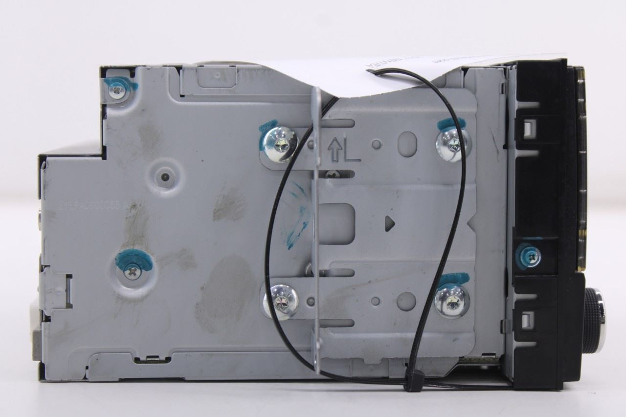 17-19 Nissan Sentra SV Radio Faceplate Control w/ Receiver CD Player and Display8