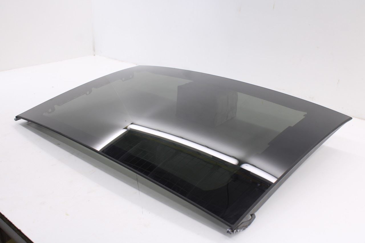 2016-2020 Kia Optima EX Center Moving Panoramic Roof Glass 81630-D4000 OEM3
