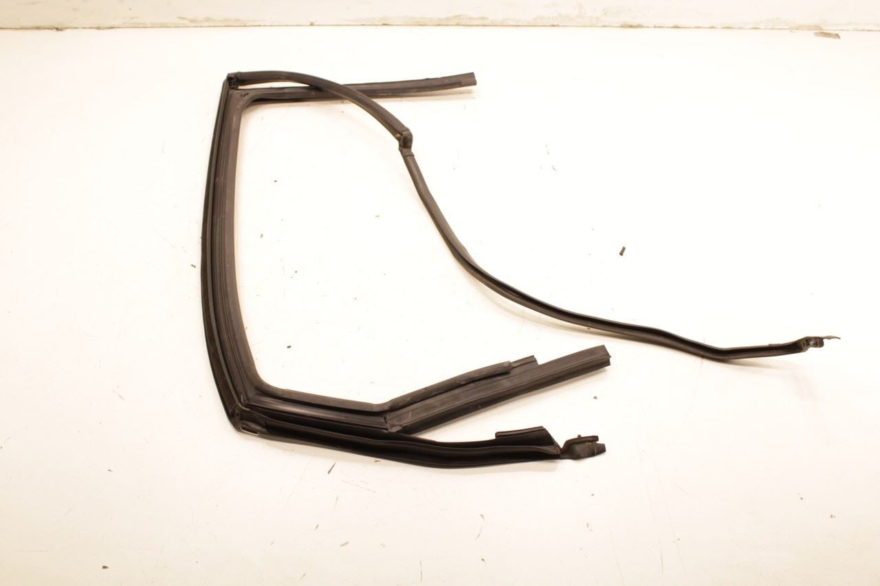 2012-19 Volkswagen Passat SE Rear Left Door Window Run Channel 561-839-431-Q-VNH - Alshned Auto Parts