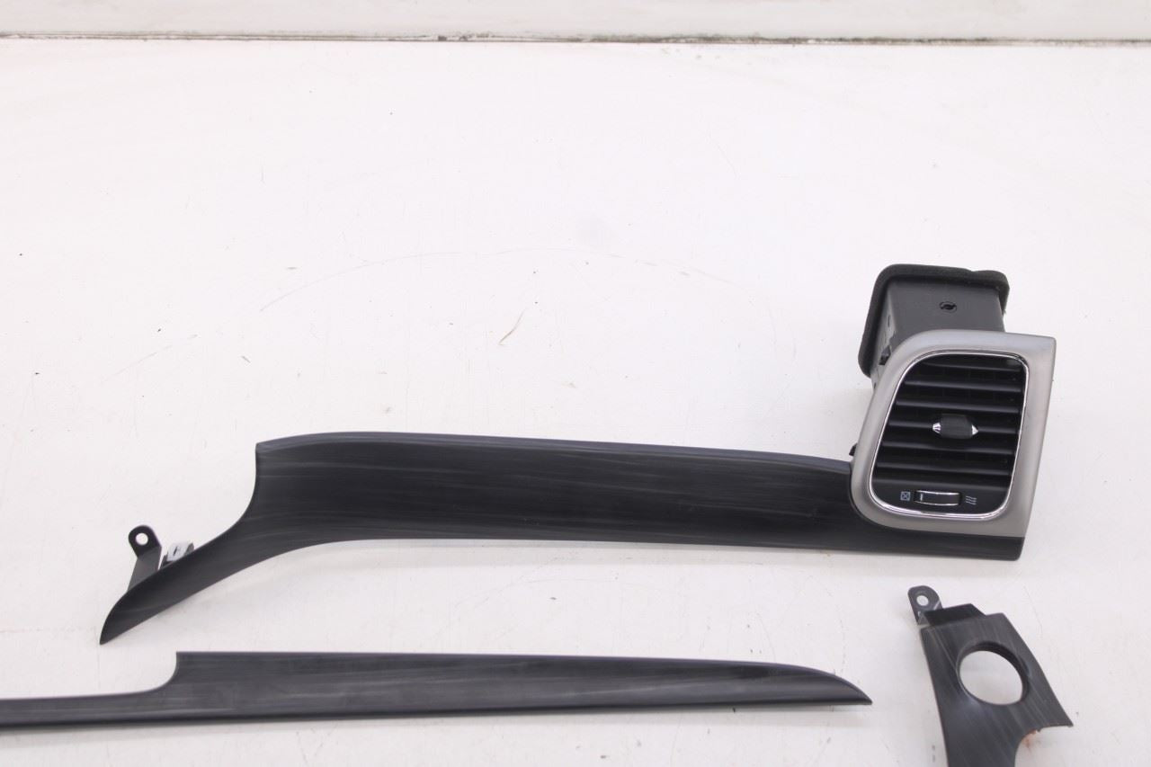 19-21 Jeep Grand Cherokee Laredo X 4x4 Door and Dash Trim and Air Vent Set of 93