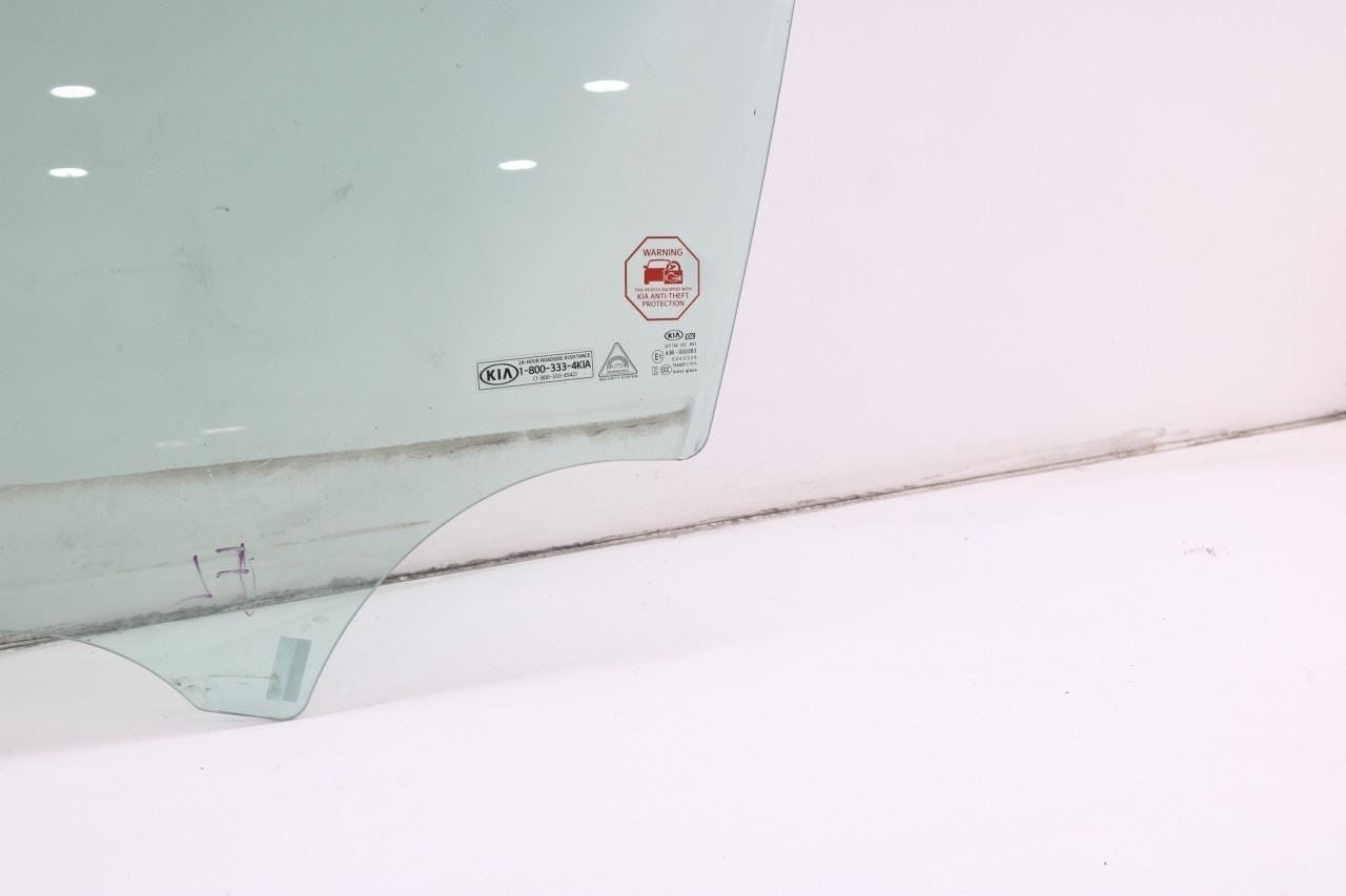 2016-2022 Kia Sportage Nightfall Front Left Door Window Movable Glass 82410D90305