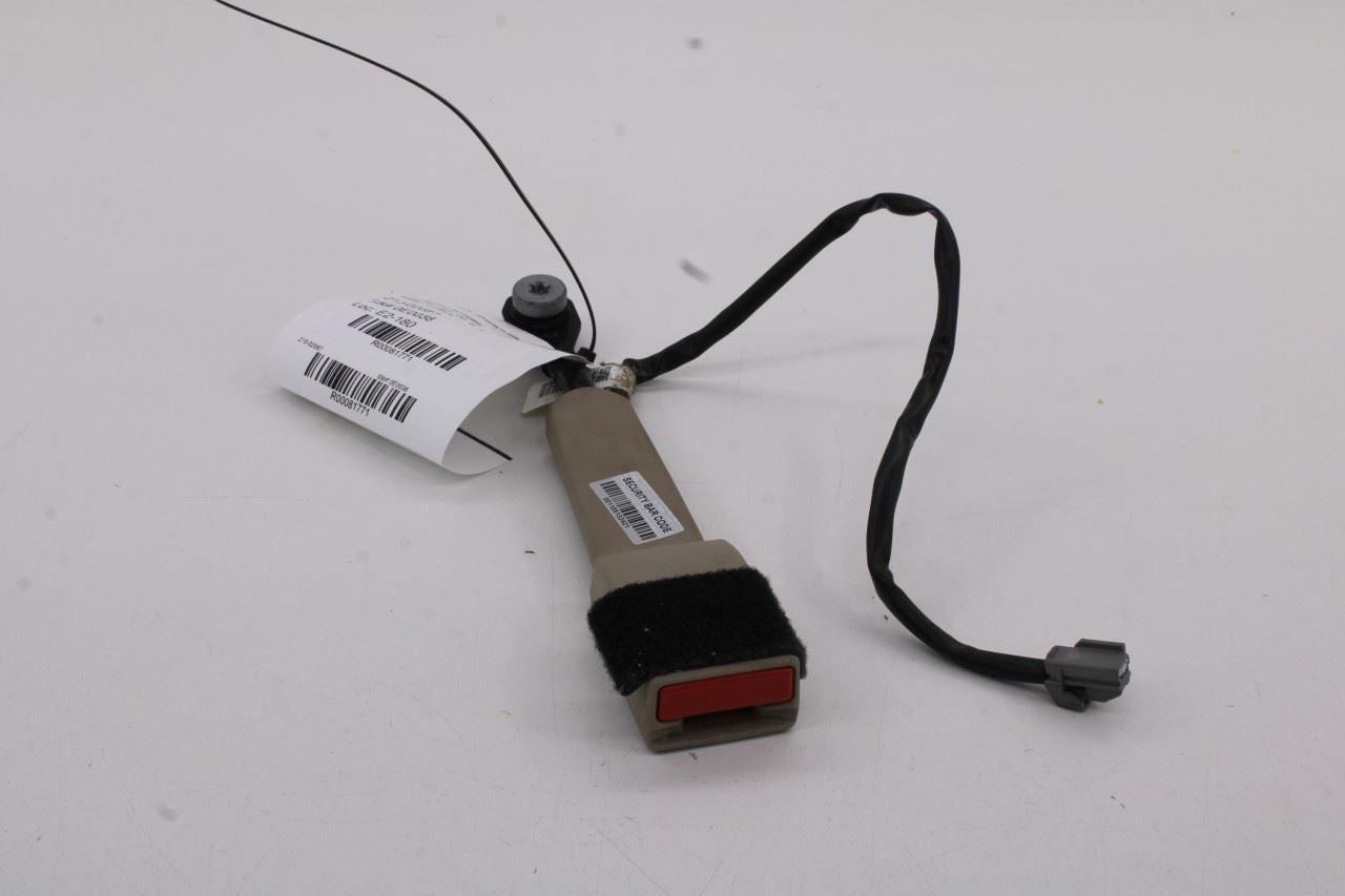 14-18 Jeep Grand Cherokee Limited 3.6L Front Left or Right Side Seat Belt Buckle0