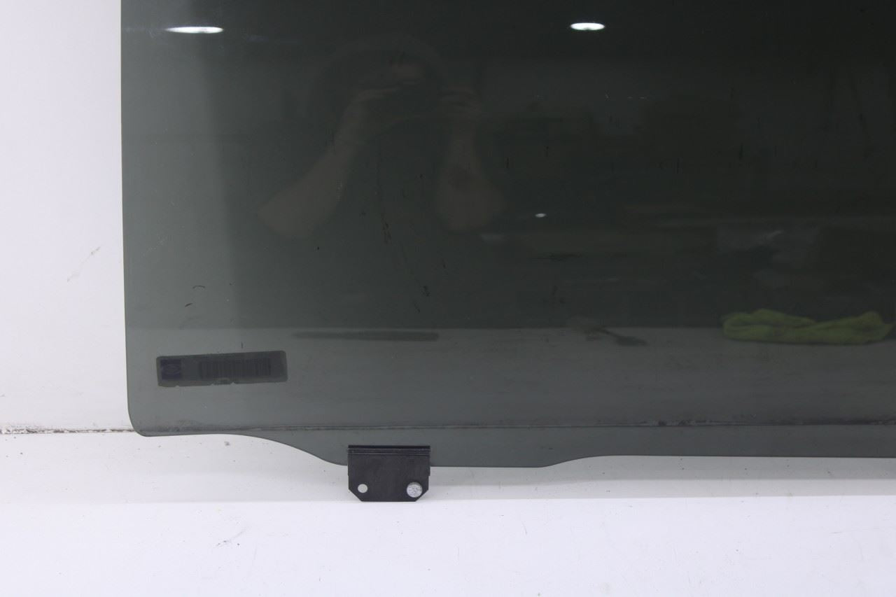 2008-2020 Dodge Grand Caravan SXT Rear Left Door Window Movable Glass 5020651AB5