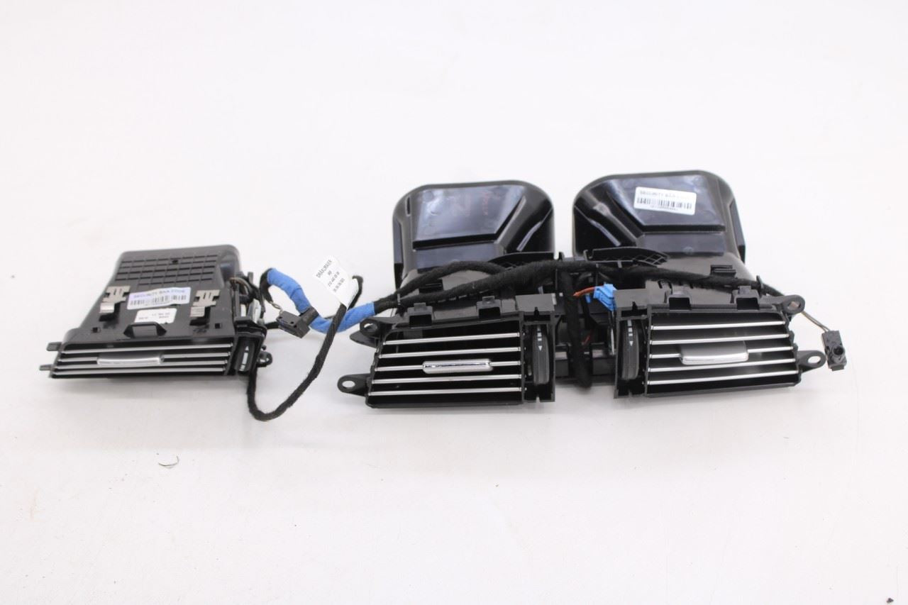 2010-2012 Mercedes-Benz E350 4Matic Dash Panel Center and RH Air Vent Grille Set0