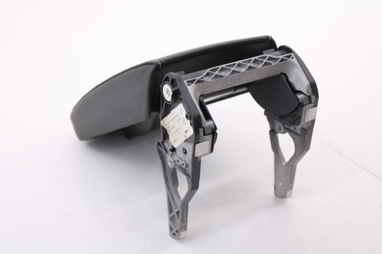 2016-18 Volkswagen Jetta Sport Center Console Armrest Storage Lid 5C6-864-207-B4