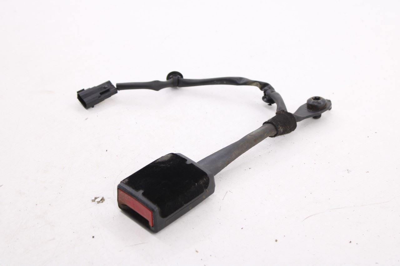 2015-17 Ford Mustang Convertible V6 3.7L Front Driver Left Side Seat Belt Buckle3
