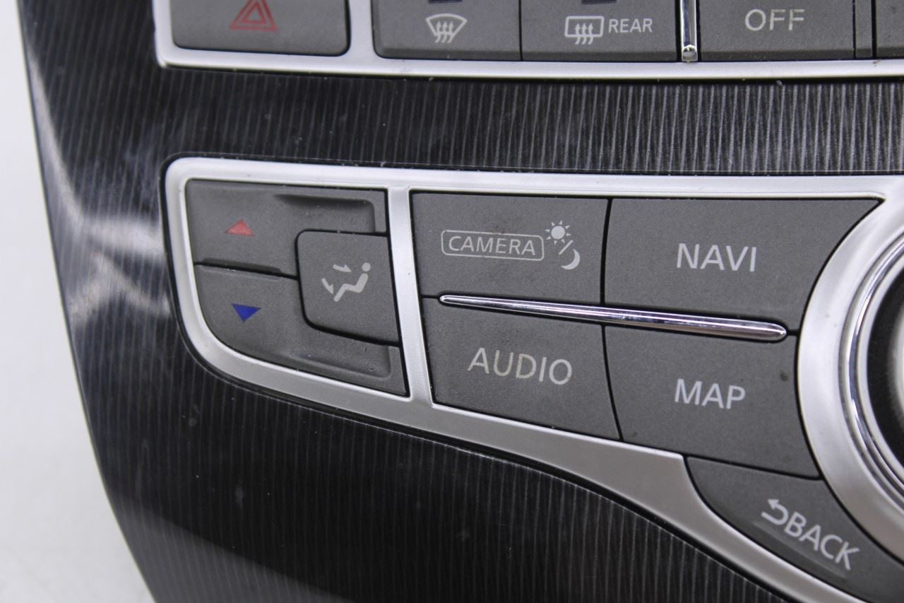 2016-2019 Infiniti QX60 Radio Navigation and Temperature Climate Control Panel5