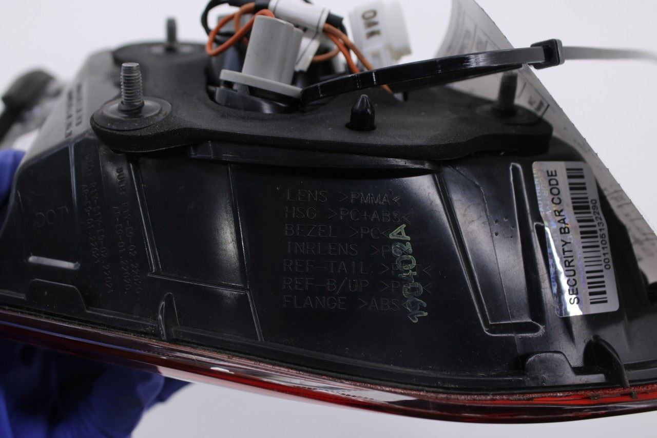 2019-2021 Hyundai Veloster Rear Right Passenger Side Tail Light Lamp 92404-J30009