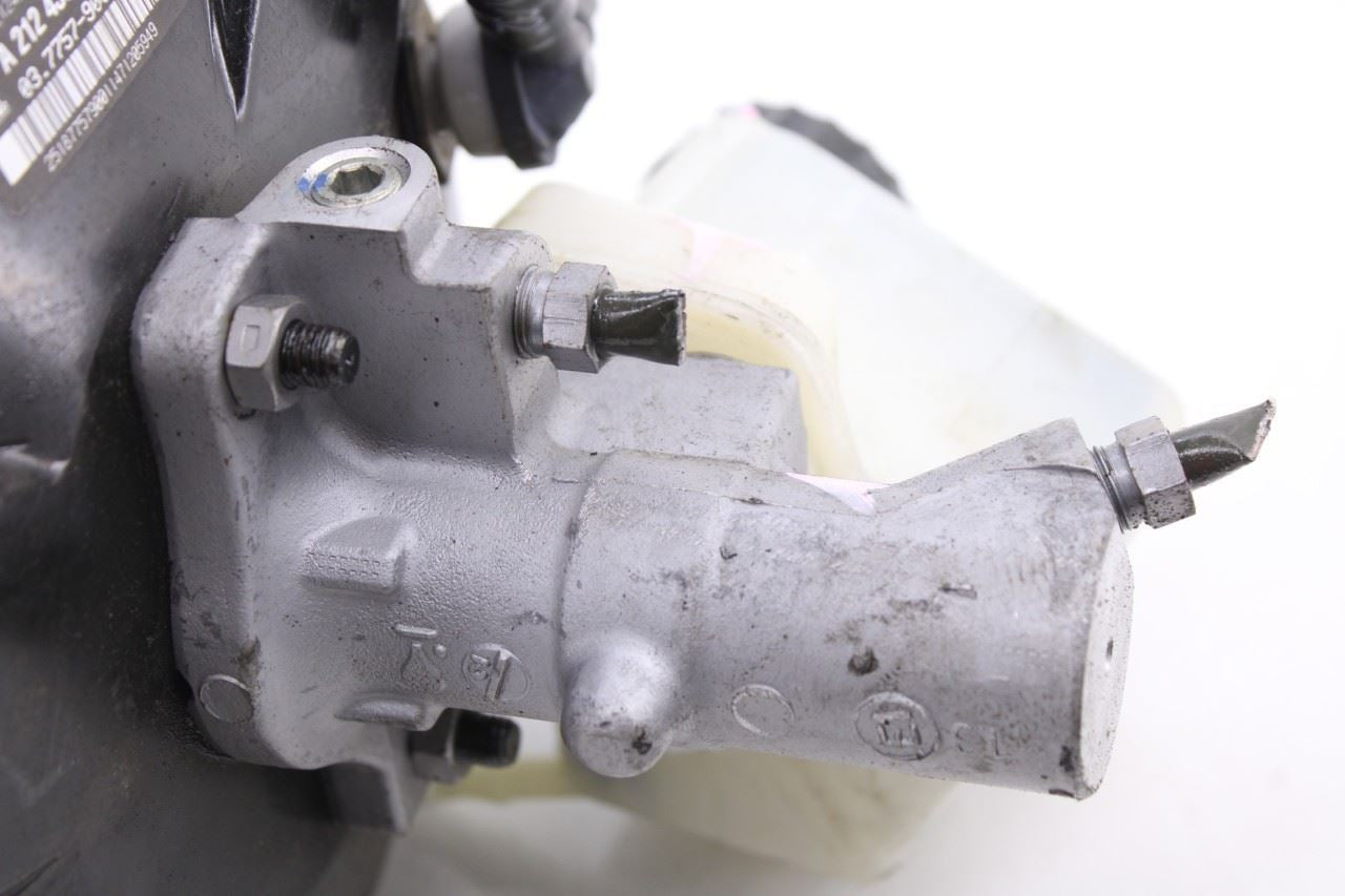 2010-2013 Mercedes-Benz E350 4Matic 3.5L Power Brake Booster and Master Cylinder9