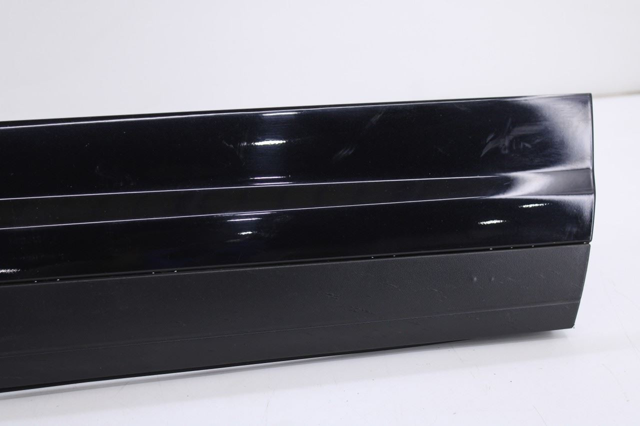 2011-18 Porsche Cayenne S Front Right Door Lower Garnish Molding 95855978804G2X3