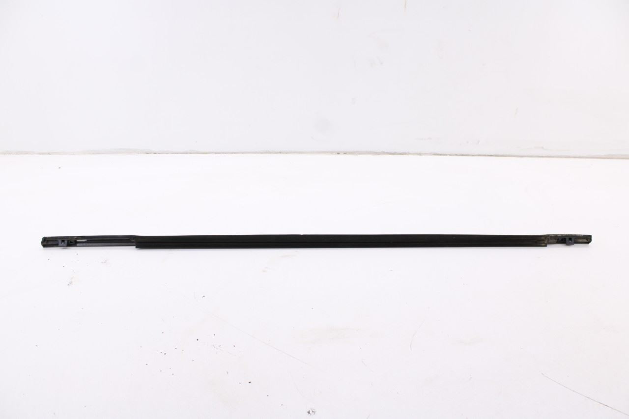 2014-2020 Infiniti QX60 Rear Left Door Run Channel w/ Belt Molding Weatherstrip9