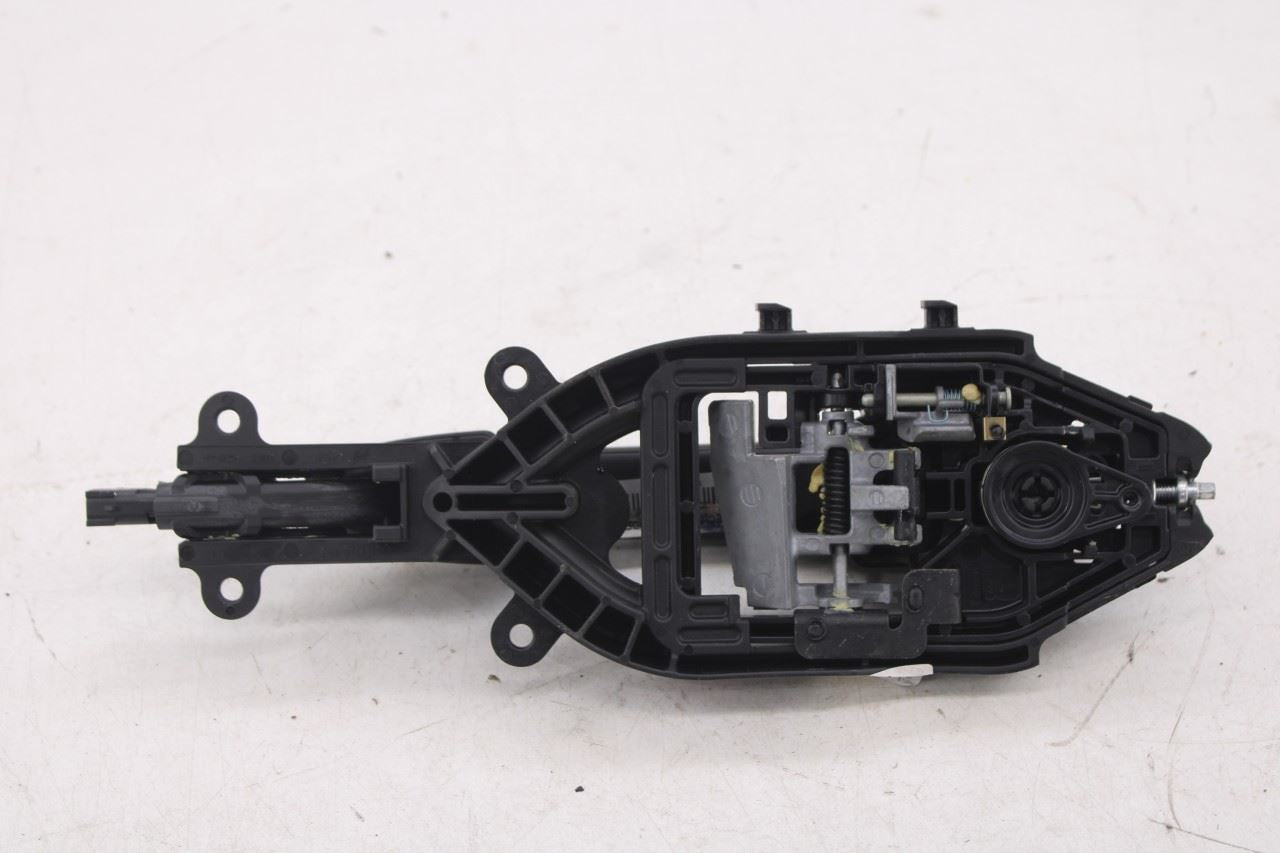 2020-26 Ford Escape ST-Line 1.5L FWD Front Driver Left Side Door Exterior Handle - Alshned Auto Parts