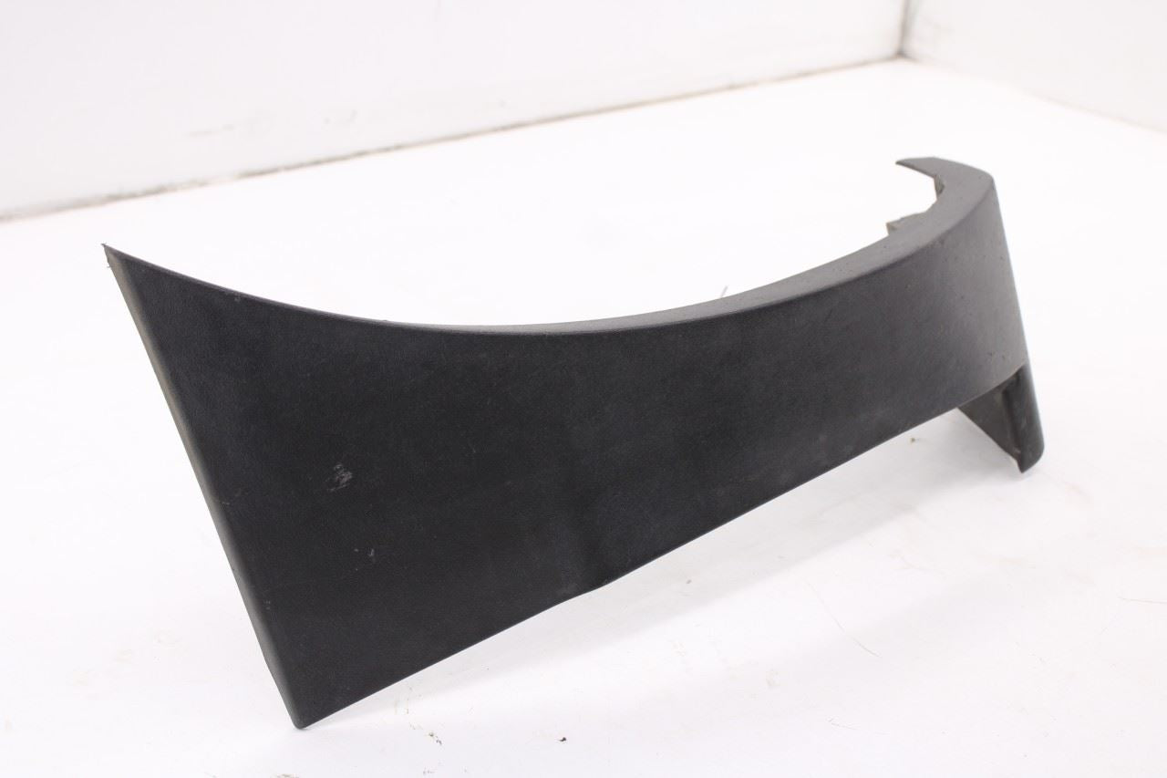 03-06 Chevrolet Avalanche 1500 Front RH Side Fender Lower Rearward Molding Trim2