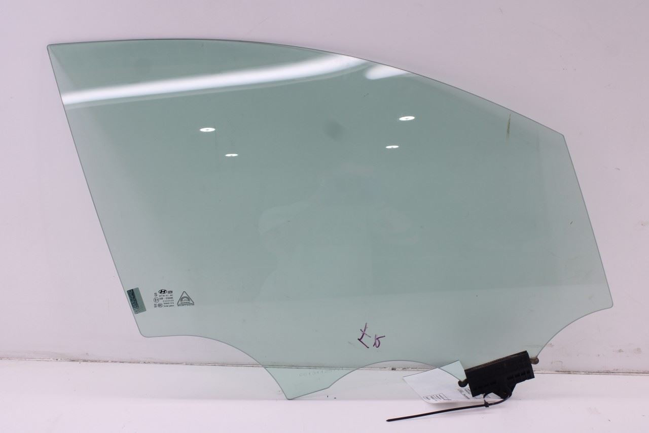 2019-2023 Hyundai Santa Fe SEL Front Right Door Window Movable Glass 82421-S20000