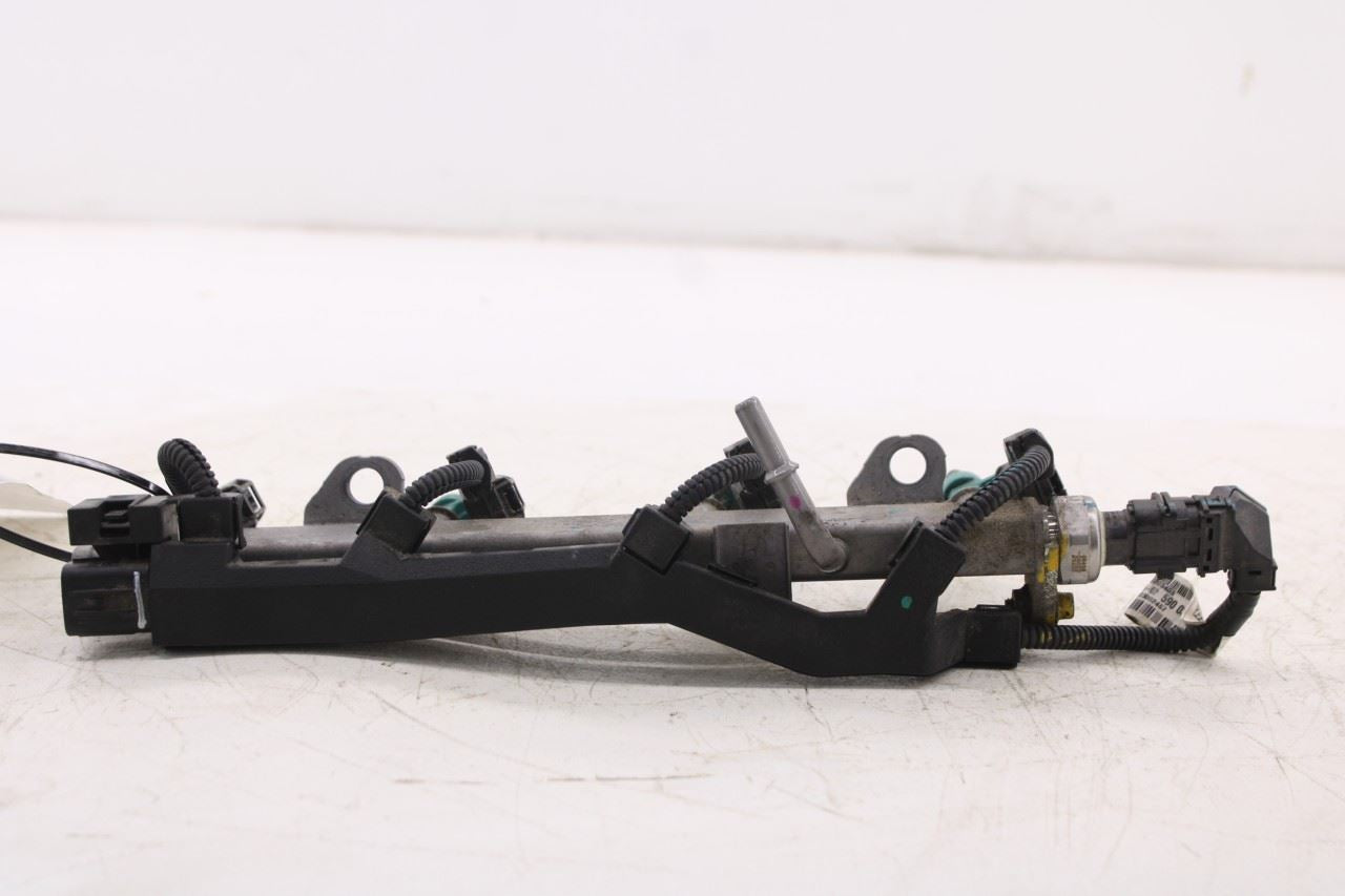 2020-2024 Toyota Corolla LE 2.0L Upper Fuel Rail with Injectors 23814-F2020 OEM2