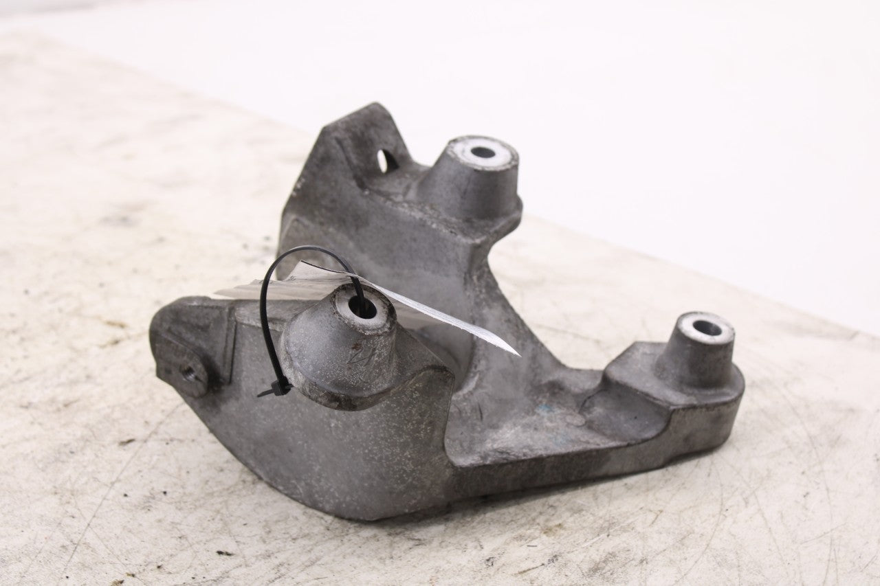 11-20 Dodge Grand Caravan GT 3.6L FWD Front Engine Mount Bracket 04809939AF OEM3