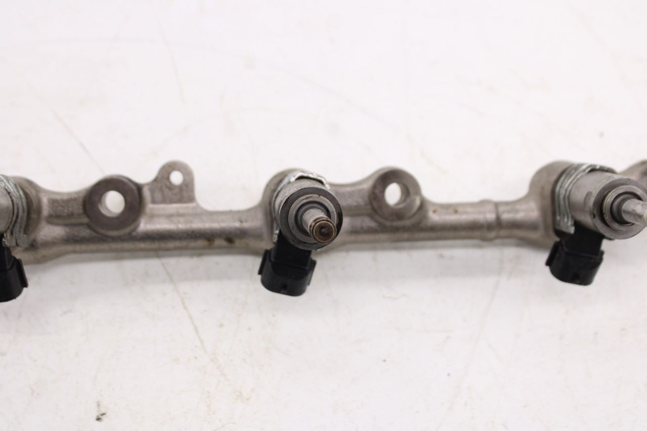 2015-2023 Toyota Tacoma SR5 Double Cab 3.5L Right Side Lower Fuel Delivery Rail3